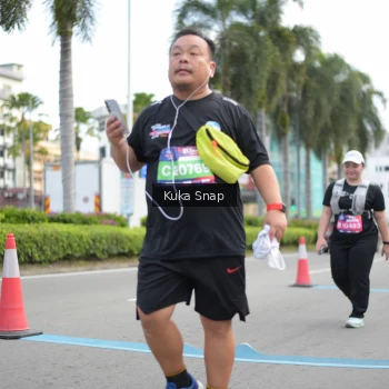 Runner Photo 3717378