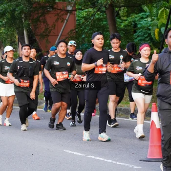 Runner Photo 3717401