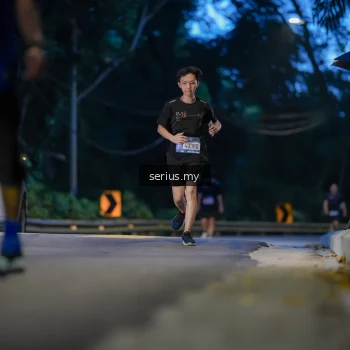 Runner Photo 3717402