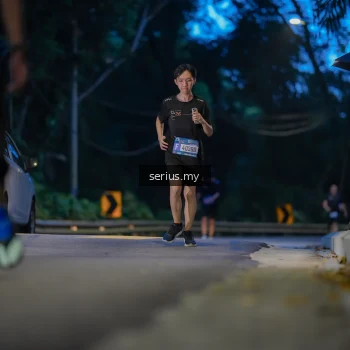 Runner Photo 3717415