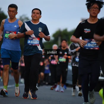 Runner Photo 3717425