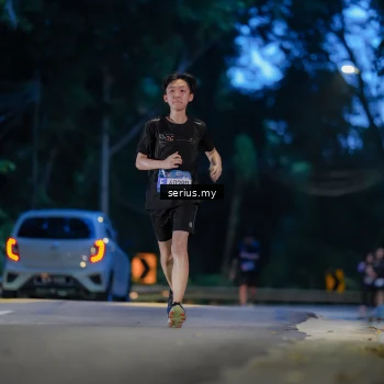 Runner Photo 3717439
