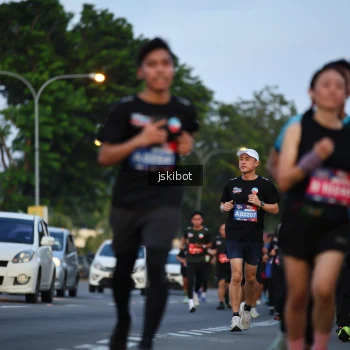 Runner Photo 3717475