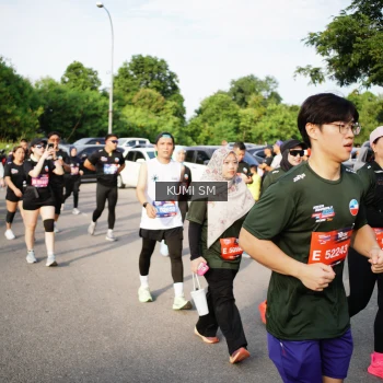 Runner Photo 3717479