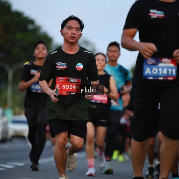 Runner Photo 3717481