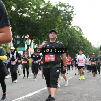 Runner Photo 3717506
