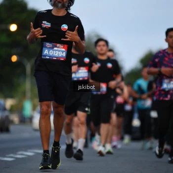 Runner Photo 3717509