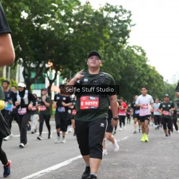Runner Photo 3717516