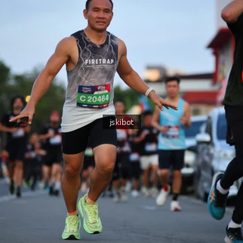 Runner Photo 3717530