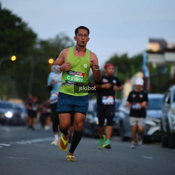 Runner Photo 3717591