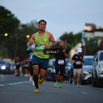 Runner Photo 3717608
