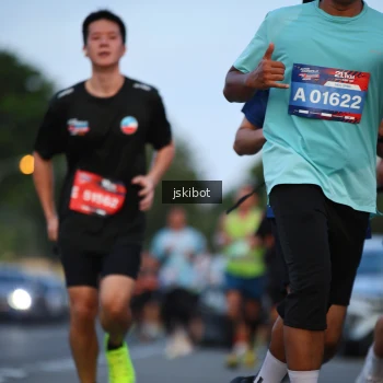 Runner Photo 3717631