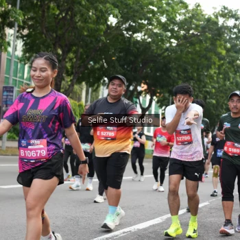 Runner Photo 3717643