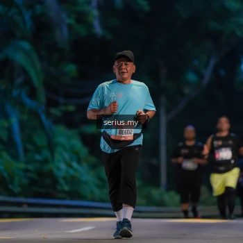 Runner Photo 3717653