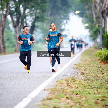 Runner Photo 3717690