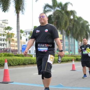 Runner Photo 3717699