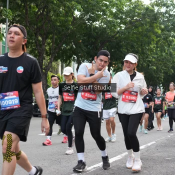 Runner Photo 3717772