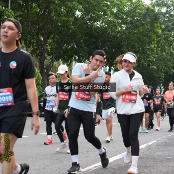 Runner Photo 3717776