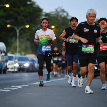 Runner Photo 3717794
