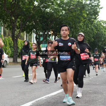Runner Photo 3717885