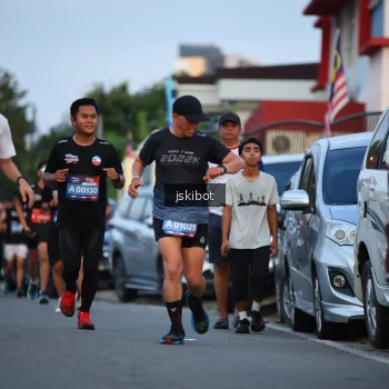 Runner Photo 3717892