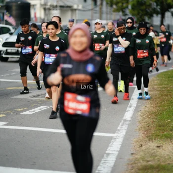 Runner Photo 3717895