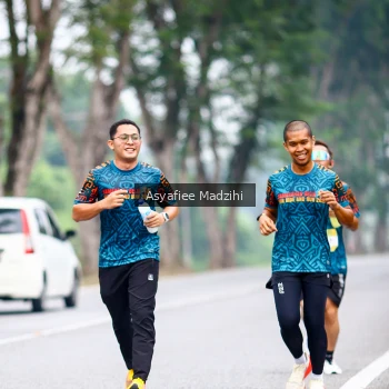 Runner Photo 3717911