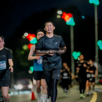 Runner Photo 3717912