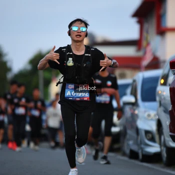Runner Photo 3717979