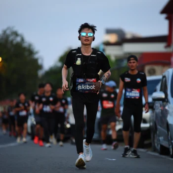 Runner Photo 3717998