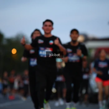 Runner Photo 3718011