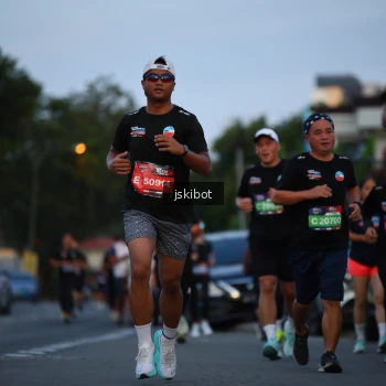 Runner Photo 3718071