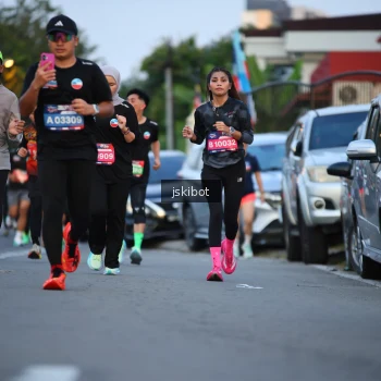 Runner Photo 3718163