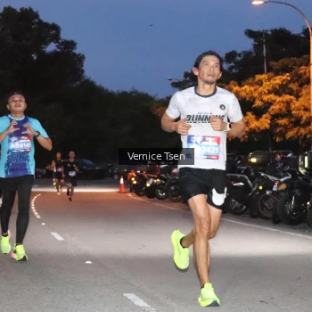 Runner Photo 3718190