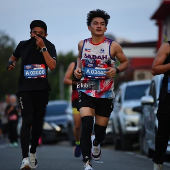 Runner Photo 3718199