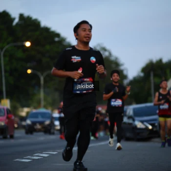 Runner Photo 3718235