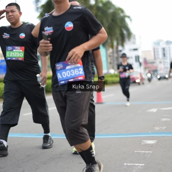 Runner Photo 3718354