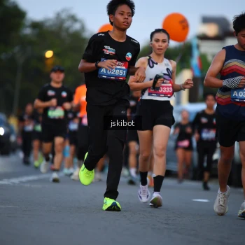 Runner Photo 3718373