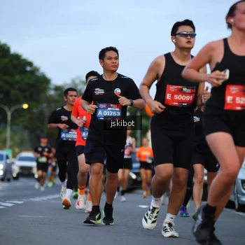Runner Photo 3718401
