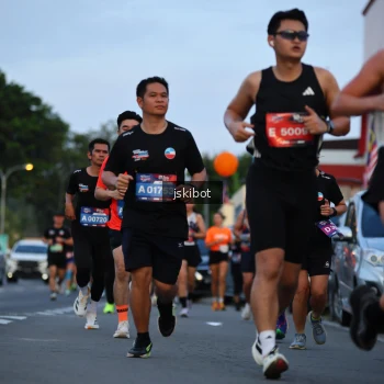 Runner Photo 3718403
