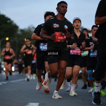 Runner Photo 3718452