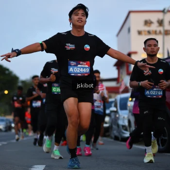 Runner Photo 3718490