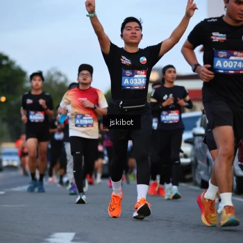 Runner Photo 3718535