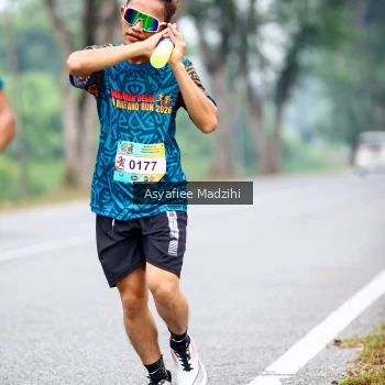 Runner Photo 3718576