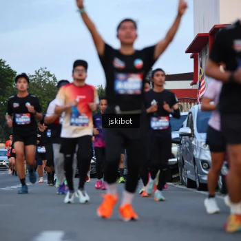 Runner Photo 3718581