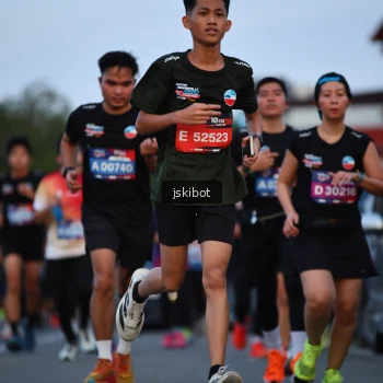 Runner Photo 3718592