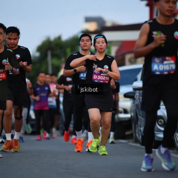 Runner Photo 3718656
