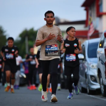 Runner Photo 3718671