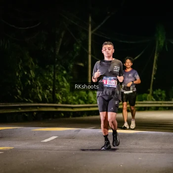 Runner Photo 3718681