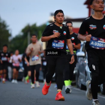 Runner Photo 3718731